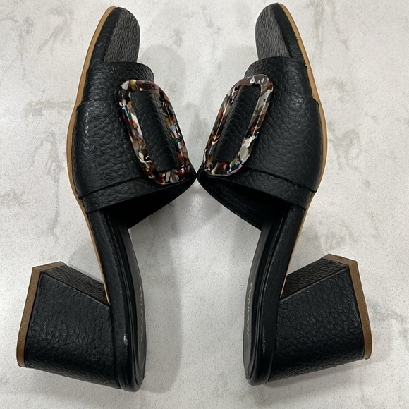 KAANAS Comino Buckle Heeled Slide Sandals Black Pebbled Leather - Picture 8 of 16